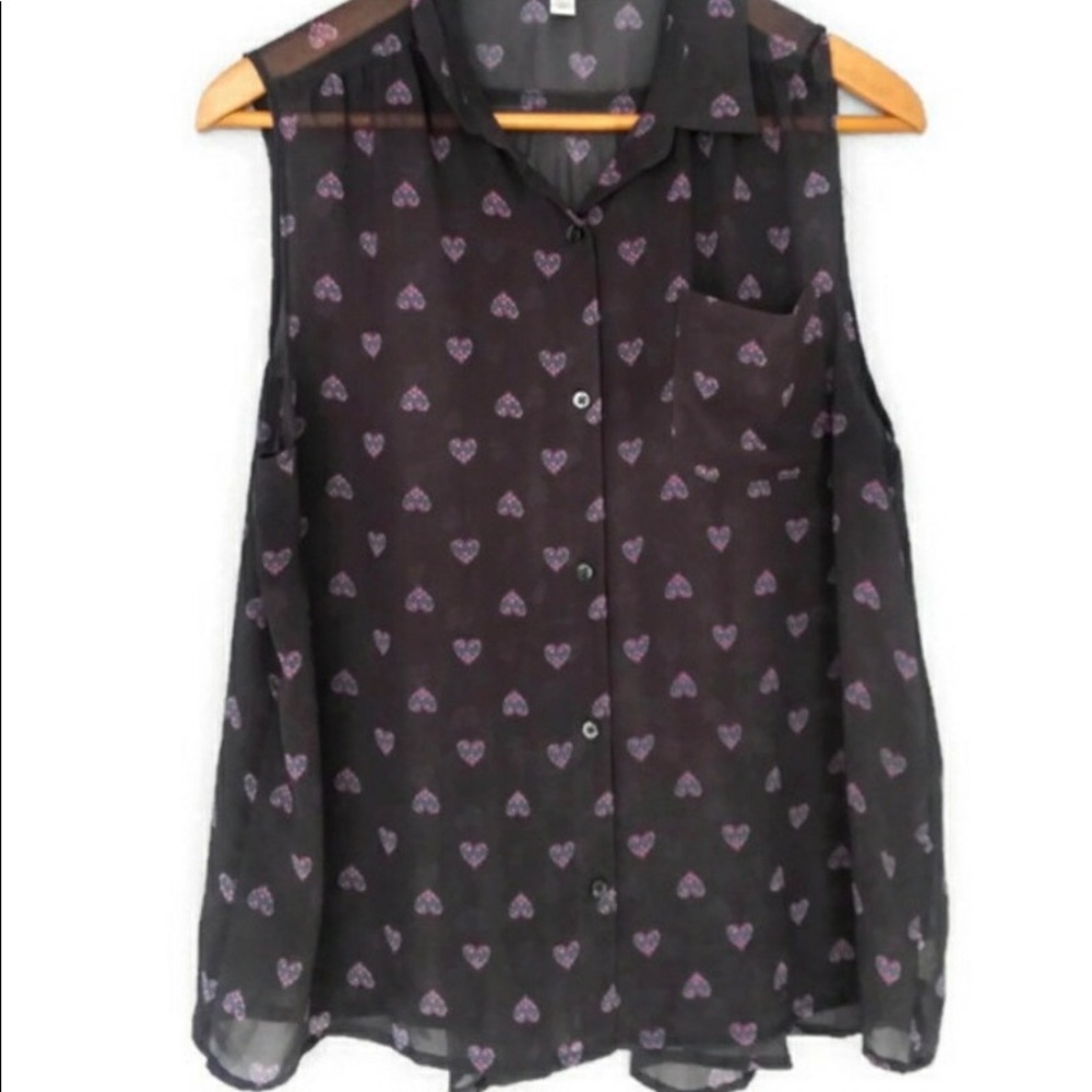 American Eagle Outfitters Button Down Heart Top